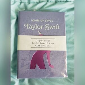 TAYLOR SWIFT leather image book